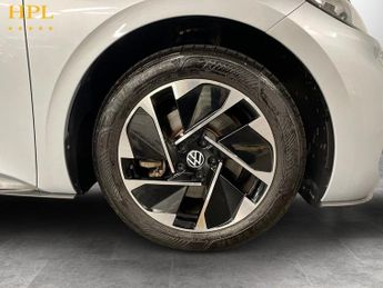 VOLKSWAGEN ID.3 Pure 52kWh Match Hatchback 5dr Electric Auto (170 ps)