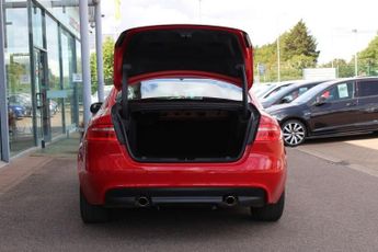 JAGUAR XE 2.0i GPF R-Sport Saloon 4dr Petrol Auto Euro 6 (s/s) (200 ps)
