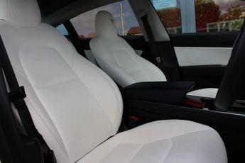 TESLA Model 3 (Dual Motor) Performance Saloon 4dr Electric Auto 4WDE (Performa