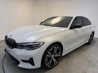 BMW 3 SERIES 2.0 330e 12kWh Sport Pro Saloon 4dr Petrol Plug-in Hybrid Auto E