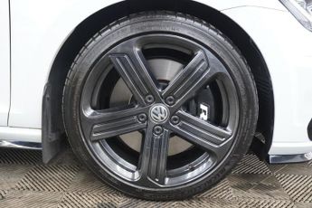VOLKSWAGEN GOLF 2.0 TSI R Estate 5dr Petrol DSG 4Motion Euro 6 (s/s) (310 ps)
