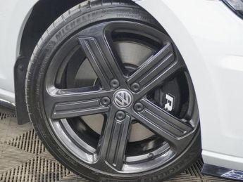 VOLKSWAGEN GOLF 2.0 TSI R Estate 5dr Petrol DSG 4Motion Euro 6 (s/s) (310 ps)
