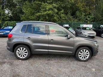 VOLKSWAGEN TIGUAN 2.0 TDI BlueMotion Tech Match SUV 5dr Diesel Manual 2WD Euro 5 (