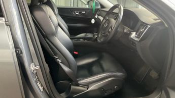 VOLVO V60 2.0 T5 Momentum Pro Estate 5dr Petrol Auto Euro 6 (s/s) (250 ps)