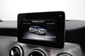 MERCEDES-BENZ CLA 2.1 CLA220d AMG Line Shooting Brake 5dr Diesel 7G-DCT Euro 6 (s/