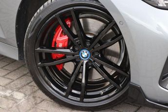 BMW 3 SERIES 330E 2.0 12kWh M SPORT TOURING