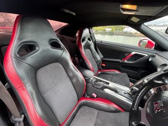 NISSAN GT-R 3.8 V6 Black Edition Coupe 2dr Petrol Auto 4WD Euro 4 (485 ps)