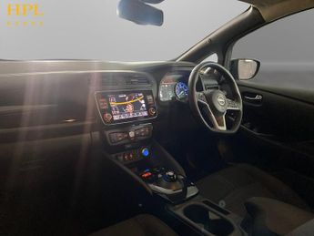 NISSAN LEAF 39kWh N-Connecta Hatchback 5dr Electric Auto (150 ps)