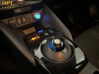 NISSAN LEAF 39kWh N-Connecta Hatchback 5dr Electric Auto (150 ps)