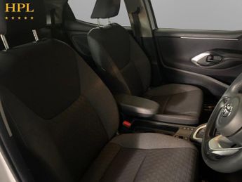 TOYOTA YARIS 1.5 VVT-h Design Hatchback 5dr Petrol Hybrid E-CVT Euro 6 (s/s) 