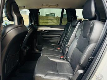 VOLVO XC90 2.0 B5 MHEV Momentum SUV 5dr Diesel Hybrid Auto 4WD Euro 6 (s/s)