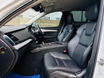 VOLVO XC90 2.0 B5 MHEV Momentum SUV 5dr Diesel Hybrid Auto 4WD Euro 6 (s/s)