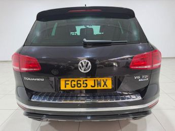 VOLKSWAGEN TOUAREG 3.0 TDI V6 BlueMotion Tech R-Line SUV 5dr Diesel Tiptronic 4WD E