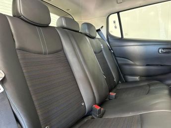 NISSAN LEAF 39kWh N-Connecta Hatchback 5dr Electric Auto (150 ps)