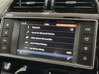 JAGUAR F-PACE 2.0 D240 R-Sport SUV 5dr Diesel Auto AWD Euro 6 (s/s) (240 ps)