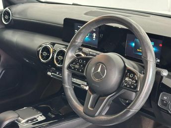 MERCEDES-BENZ A CLASS 1.5 A180d SE Hatchback 5dr Diesel 7G-DCT Euro 6 (s/s) (116 ps)