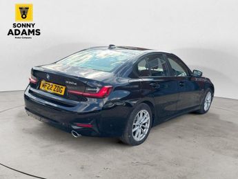 BMW 3 SERIES 2.0 330e 12kWh SE Pro Saloon 4dr Petrol Plug-in Hybrid Auto Euro