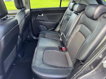 KIA SPORTAGE 2.0 CRDi KX-2 SUV 5dr Diesel Manual AWD Euro 5 (134 bhp)