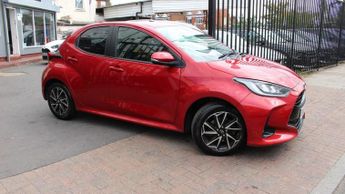 Toyota Yaris 1.5 VVT-h Design Hatchback 5dr Petrol Hybrid E-CVT Euro 6 (s/s) 