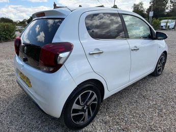 PEUGEOT 108 1.2 VTi PureTech Feline Hatchback 5dr Petrol Manual Euro 5 (82 p