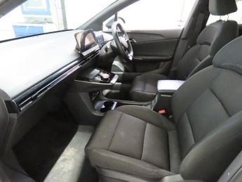 MG MG 4 51kWh SE Hatchback 5dr Electric Auto (170 ps)