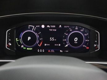 VOLKSWAGEN TIGUAN 1.4 TSI 13kWh R-Line SUV 5dr Petrol Plug-in Hybrid DSG Euro 6 (s