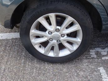 KIA SOUL 1.6 CRDi 2 SUV 5dr Diesel Auto Euro 5 (126 bhp)