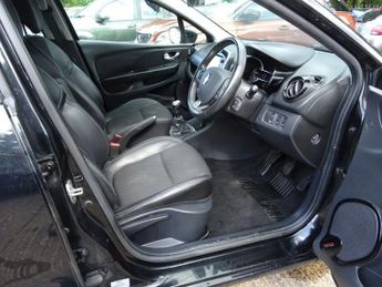 RENAULT CLIO 1.5 dCi Dynamique S Nav Hatchback 5dr Diesel Manual Euro 6 (s/s)
