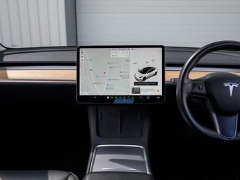 TESLA Model 3 Standard Range Plus Saloon 4dr Electric Auto RWD (241 bhp)