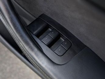 TESLA Model 3 Standard Range Plus Saloon 4dr Electric Auto RWD (241 bhp)