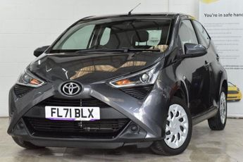 Toyota AYGO 1.0 VVT-i x-play Hatchback 5dr Petrol Manual Euro 6 (s/s) (71 ps