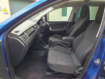 SKODA RAPID SPACEBACK 1.2 TSI SE Sport Hatchback 5dr Petrol Manual Euro 5 (105 ps)