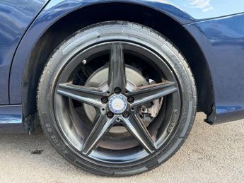 MERCEDES-BENZ C CLASS 2.1 C250d AMG Line (Premium Plus) Saloon 4dr Diesel G-Tronic+ Eu