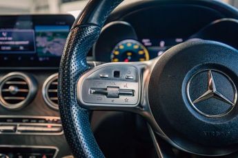 MERCEDES-BENZ C CLASS 2.0 C300 AMG Line (Premium Plus) Saloon 4dr Petrol G-Tronic+ Eur