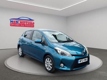 Toyota Yaris 1.5 VVT-h T4 Hatchback 5dr Petrol Hybrid CVT Euro 5 (101 ps)