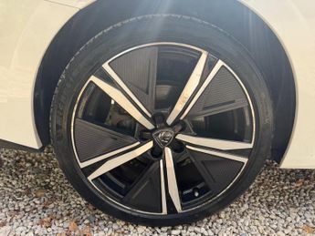 PEUGEOT 308 SW 1.2 PureTech GT Estate 5dr Petrol EAT Euro 6 (s/s) 