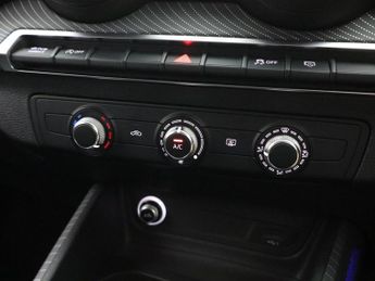 AUDI Q2 2.0 TDI Edition 1 SUV 5dr Diesel S Tronic quattro Euro 6 (s/s) (