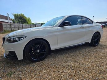 BMW 2 SERIES 1.5 218i M Sport Coupe 2dr Petrol Auto Euro 6 (s/s) (136 ps)