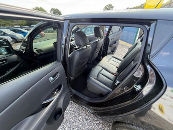 NISSAN LEAF 30kWh Tekna Hatchback 5dr Electric Auto (109 bhp)
