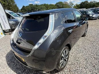 NISSAN LEAF 30kWh Tekna Hatchback 5dr Electric Auto (109 bhp)