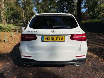 MERCEDES-BENZ GLC 2.1 GLC220d AMG Line SUV 5dr Diesel G-Tronic 4MATIC Euro 6 (s/s)