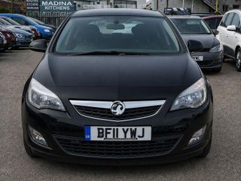 VAUXHALL ASTRA 2.0 CDTi SRi Hatchback 5dr Diesel Auto Euro 5 (160 ps)