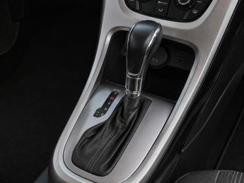 VAUXHALL ASTRA 2.0 CDTi SRi Hatchback 5dr Diesel Auto Euro 5 (160 ps)