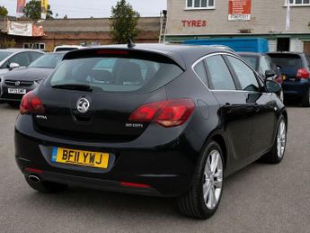 VAUXHALL ASTRA 2.0 CDTi SRi Hatchback 5dr Diesel Auto Euro 5 (160 ps)