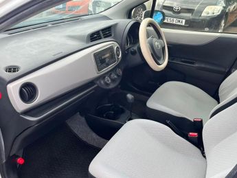 TOYOTA YARIS 1.0 Automatic Petrol Dual VVT-i Petrol 5 DR 