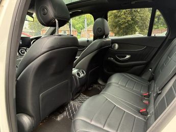 MERCEDES-BENZ GLC 3.0 GLC350d V6 AMG Line (Premium Plus) SUV 5dr Diesel G-Tronic 4