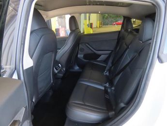 TESLA MODEL Y (Dual Motor) Long Range SUV 5dr Electric Auto 4WDE (384 bhp)