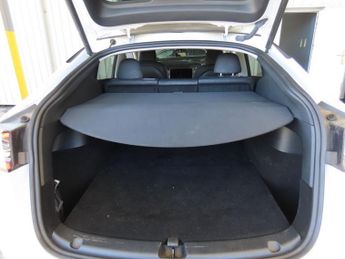TESLA MODEL Y (Dual Motor) Long Range SUV 5dr Electric Auto 4WDE (384 bhp)