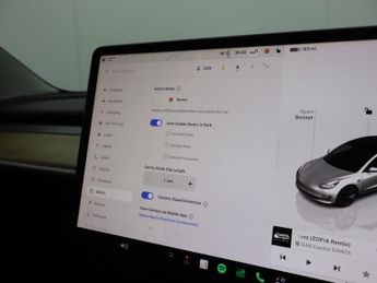 TESLA Model 3 Standard Range Plus Saloon 4dr Electric Auto RWD (241 bhp)