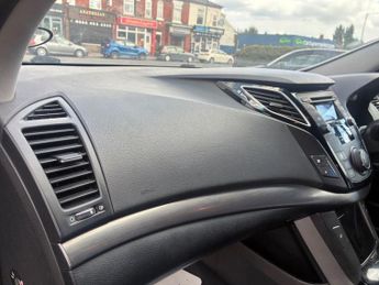 HYUNDAI I40 1.7 CRDi Blue Drive Active Saloon 4dr Diesel Manual Euro 5 (s/s)